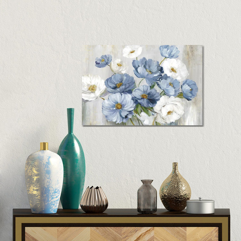 Blue Winter Florals - Giclée sur toile tendue avec châssis, H 12 po x l 18 po