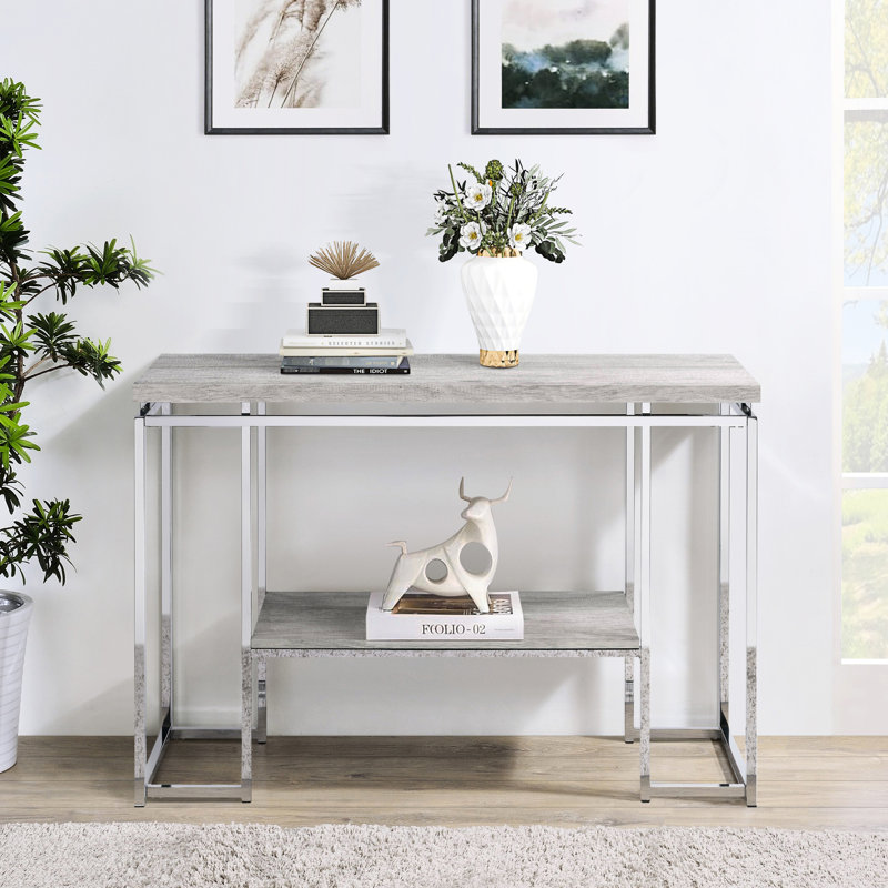 Console industrielle moderne avec tablettes ouvertes - un choix de salon élégant en chêne naturel et fonctionnel