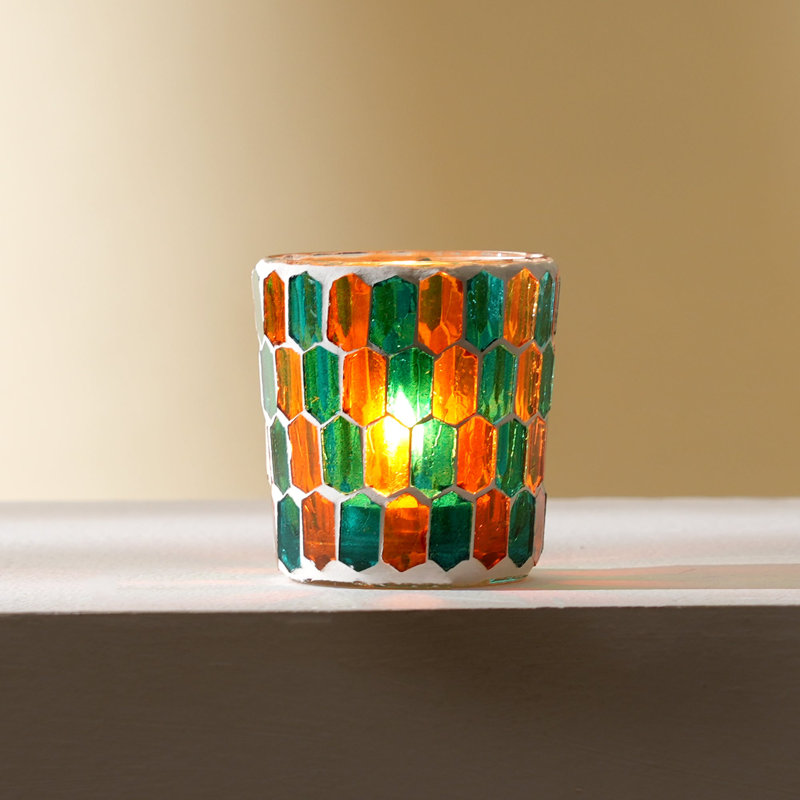 Glass Tabletop Figurines & Sculptures