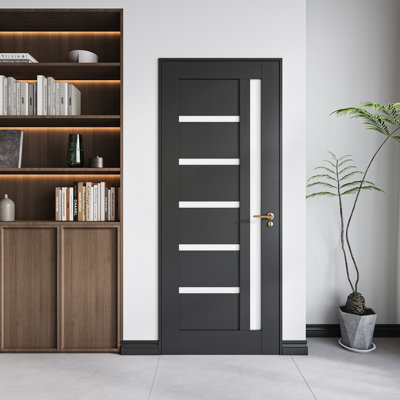 Porte intérieure prémontée à 5 panneaux en MDF à âme pleine, revêtement PVC noir 24 po x 80 po, avec cadre à montage rapide