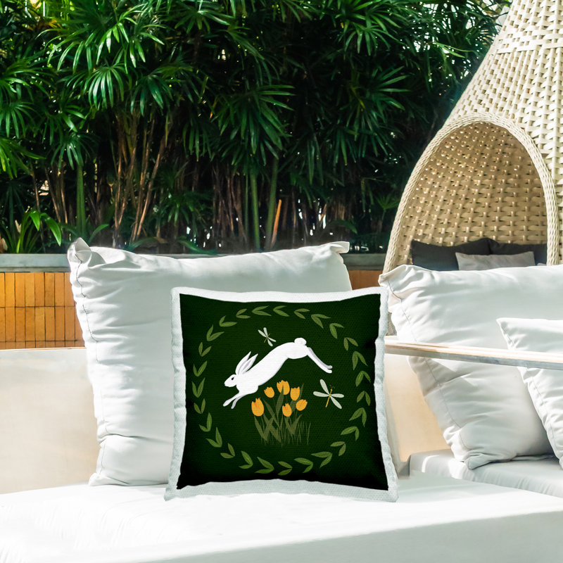 Coussin d'extérieur imprimé à motif de lapins Stupell Industries par Michelle Ingari Designs