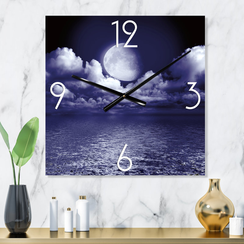 Horloge murale, Petit