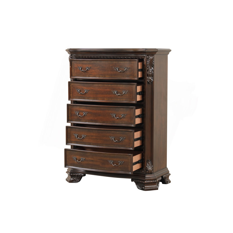 Commode à 5 tiroirs de style traditionnel avec poignées en métal en noyer