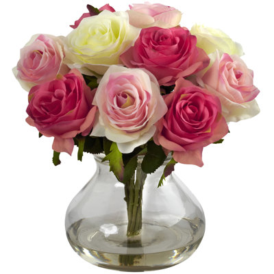 Centre de table Roses dans un vase