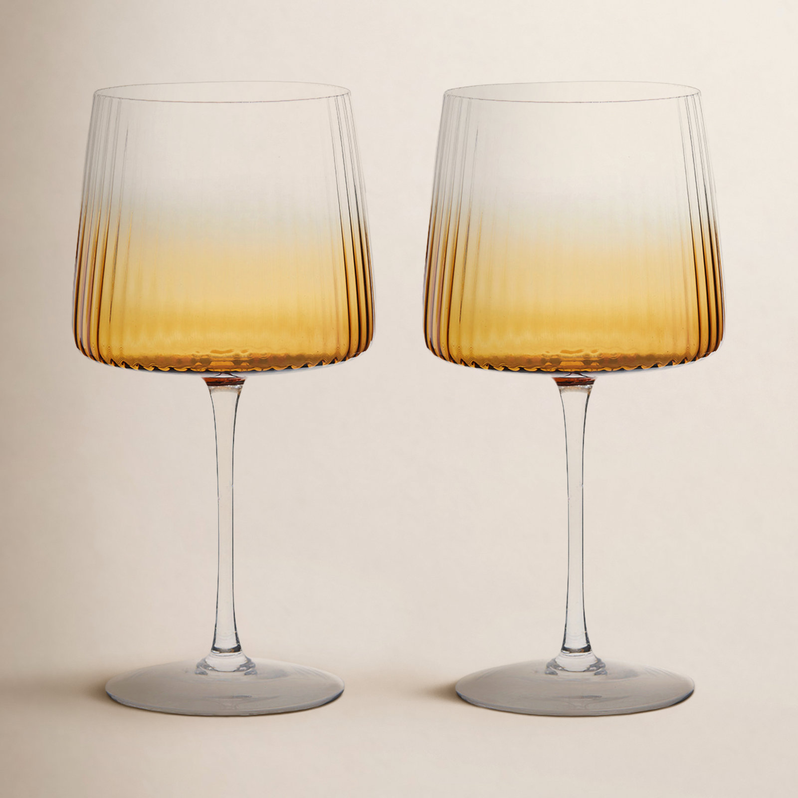 Zoya Ribbed Gin Balloon Glass, Amber