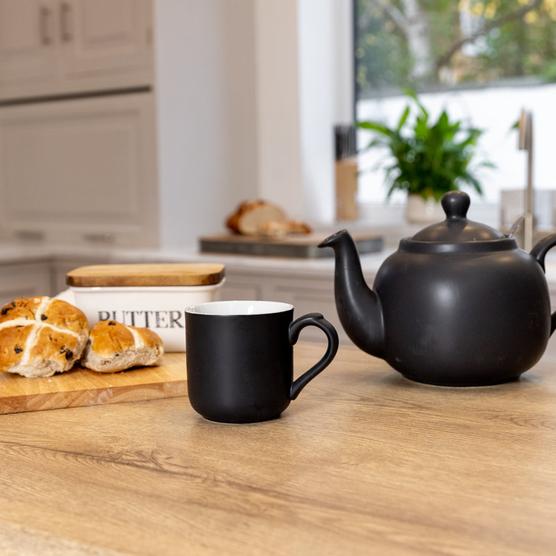 Farmhouse Stoneware Mug, Black