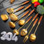 Ensemble 9 pièces d'ustensiles de cuisine dorés, 304 outils de cuisson en acier inoxydable avec poignées en bois, comprend une cuillère, une cuillère rainurée, une fourchette, une spatule, une louche, un écumoire, un tournevis plat, une cuillère ?