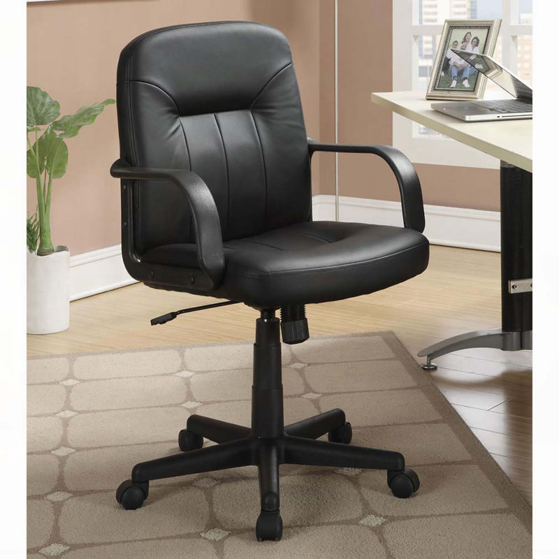 Chaise de bureau noire à roulettes