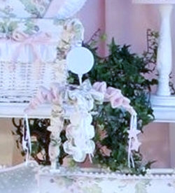 Mobile musical Flower Medley