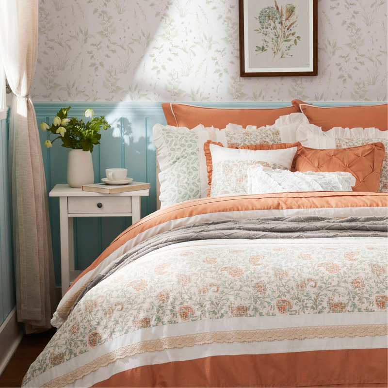 Ensemble d'édredon en coton percale 9 pièces Cottage Chic avec détails en dentelle et nervures, taille grand, Corail