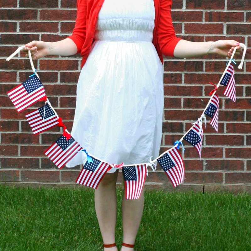 USA American String Pennant Flags 33 Feet 38 Flags