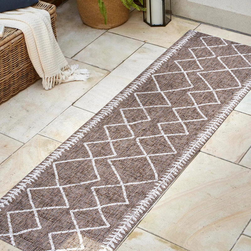 Tapis brun / beige Kinkade Tribal Diamond, Tapis de couloir 2 pi 2 po x 8 pi