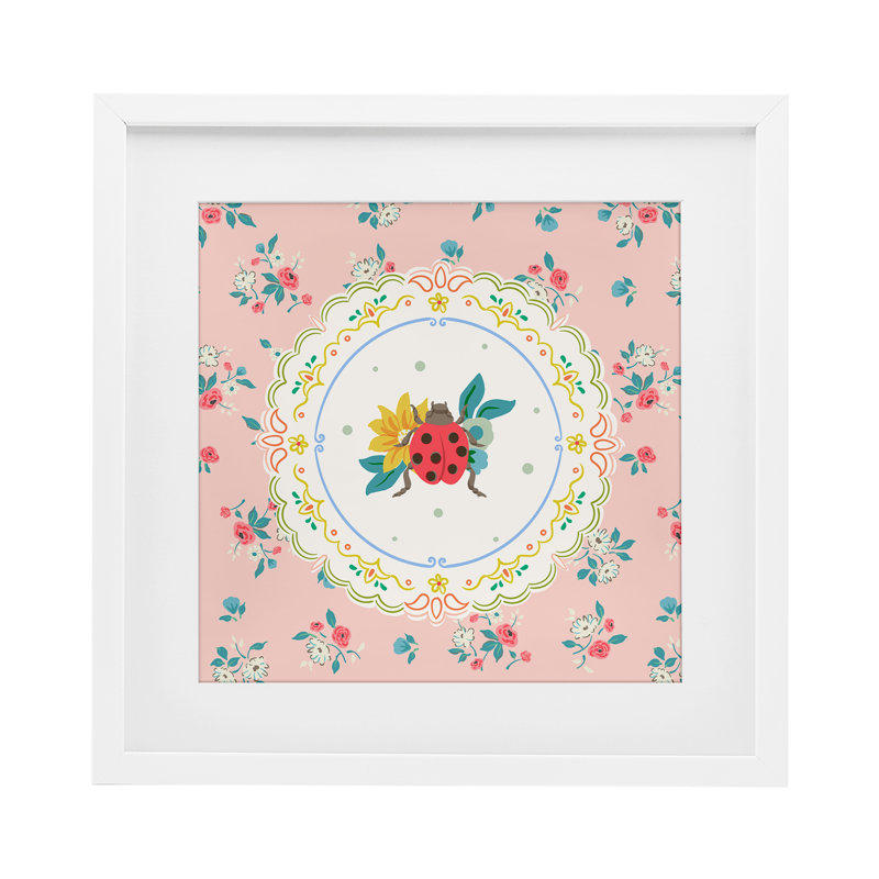 Printemps, coccinelle, motif de dentelle encadrée, impression par Angela Steahling, H 13 po x l 13 po, Cadre blanc côtier