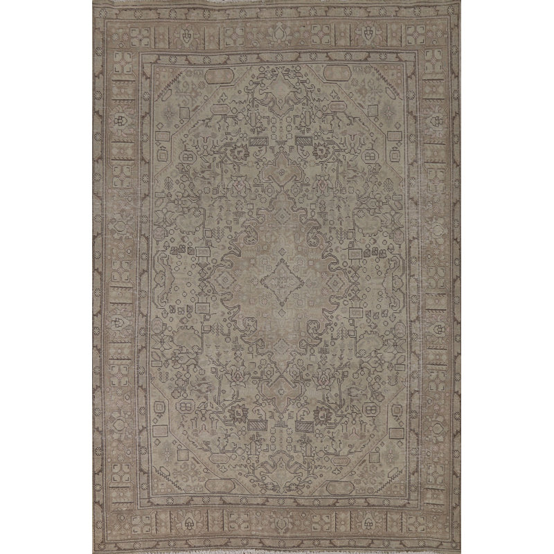 Tapis traditionnel délavé 7 x 9