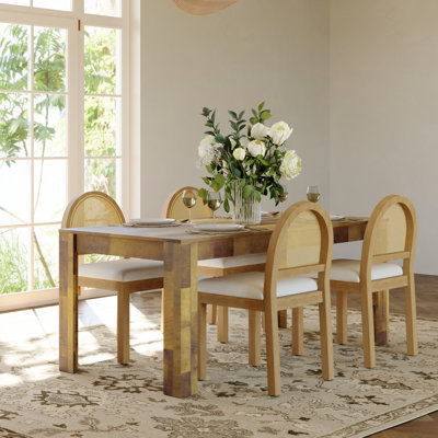 Ensemble de table de salle à manger avec table rectangulaire et chaises rembourrées
