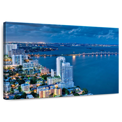 Nicci Miami Beach la nuit