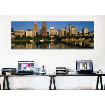 «Buildings at the Waterfront, Portland, Oregon», reproduction de photo sur toile