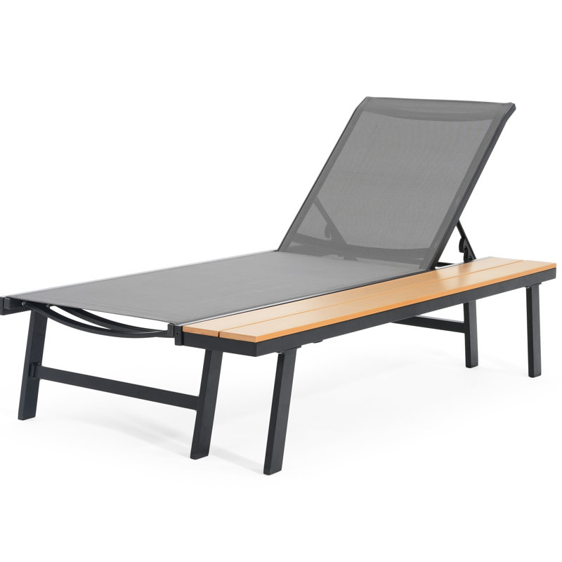 Chaise longue d'extérieur en aluminium avec table d'appoint imperméable à l'eau et à éclats, siège réglable, matériau en maille, cadre en bois à grain de profondeur de 77 pouces pour l'extérieur, gris noir,