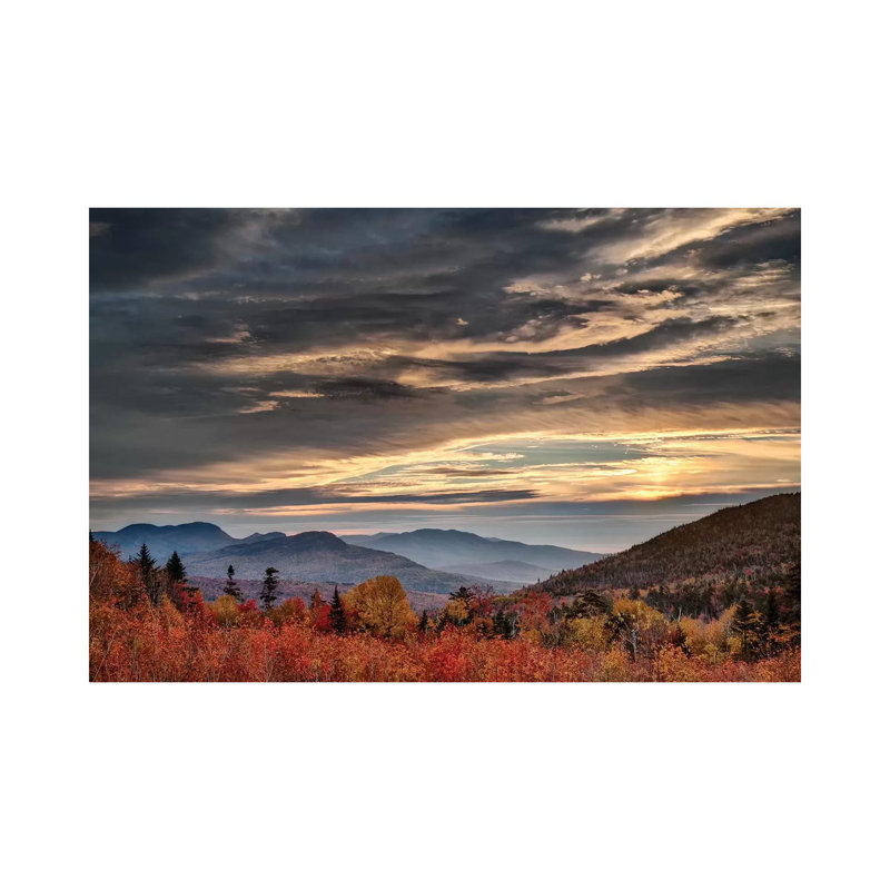 États-Unis, New Hampshire, montagnes blanches, lever de soleil depuis une vue sur toile - Estampe numérique sur toile tendue avec châssis