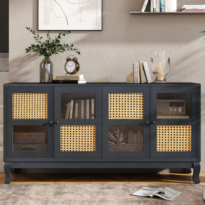 Buffet industriel gris avec rangement abondant - 4 portes rétro. Portes élégantes et vitrées. Idéal pour le vestibule, la salle à manger, la cuisine et le salon. Buffet 4 portes simple à assembler, rangement généreux.