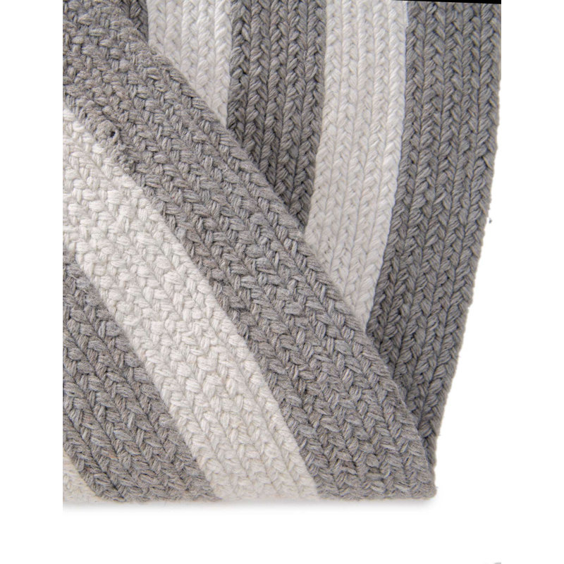 Ichelle Indoor/Outdoor Area Rug, Round 10'