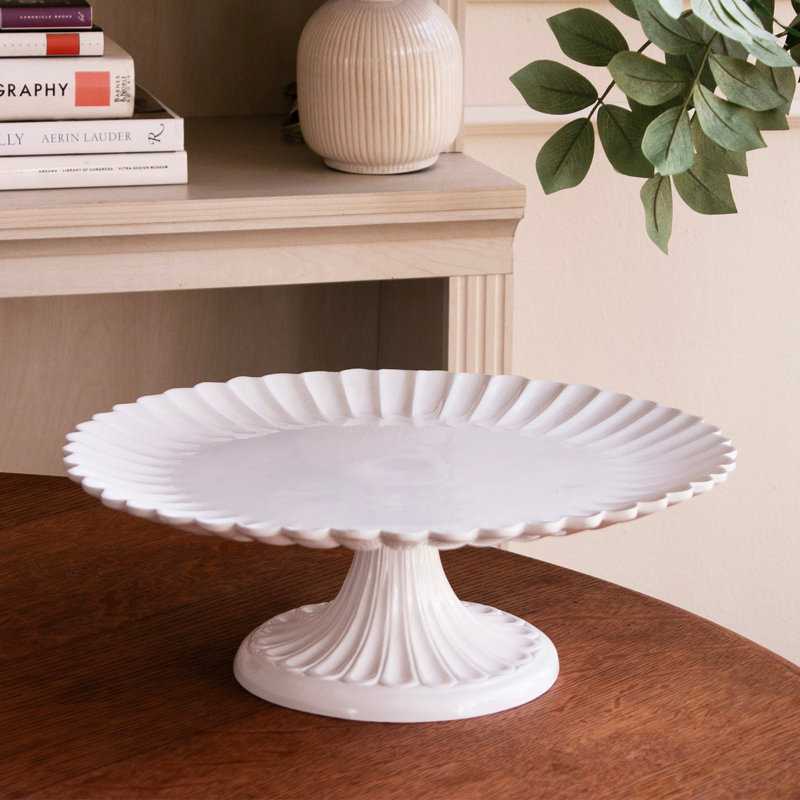 Vida Vienna Pedestal Cake Plate
