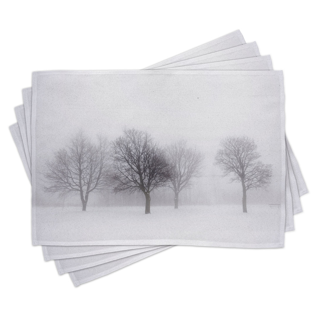 Platzdeckchen 4er Set, Neblige Winterlandschaft, Grau Weiß