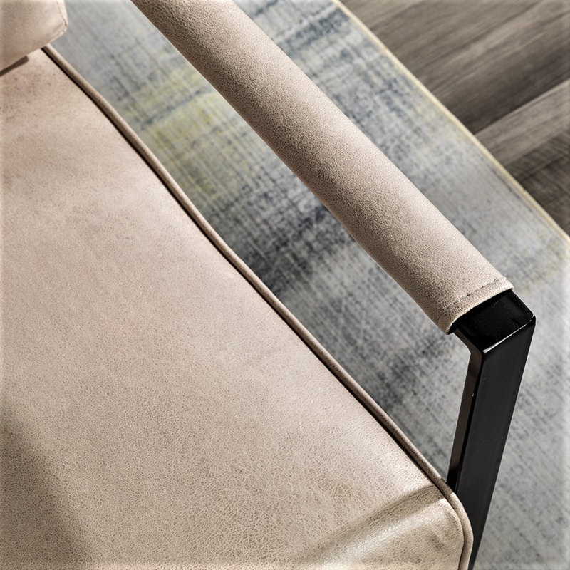 Chaise d'appoint Mid-Century moderne avec structure carrée en métal, Microfibre / microsuède chameau clair