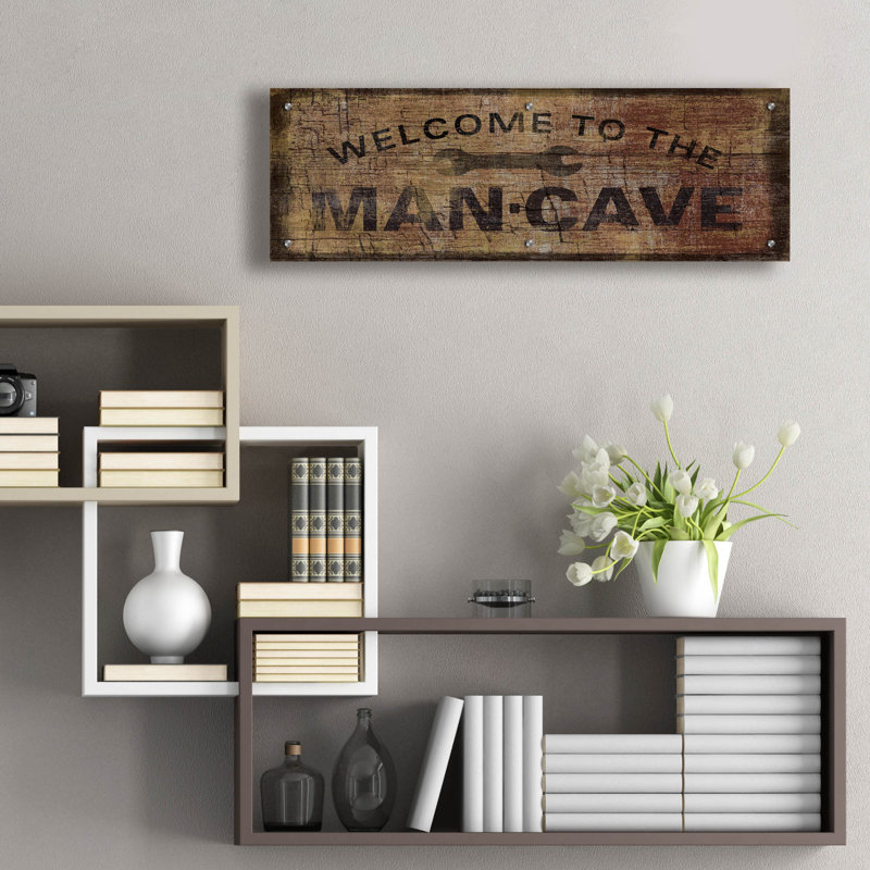 «Mancave With Wrench» par Art Licensing Studio, art mural en verre acrylique, 36 po x 12 po, H 12 po x l 36 po