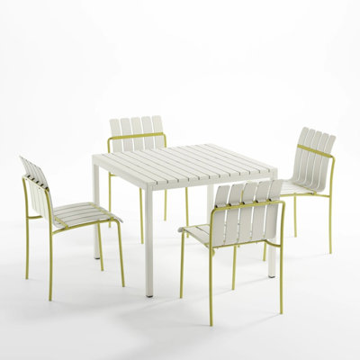 Paquet de 4 chaises à blocs de couleur modernes à motif rayé, en PP imperméable et en métal pour l'intérieur et l'extérieur du patio, blanc crème et jaune grain avec siège