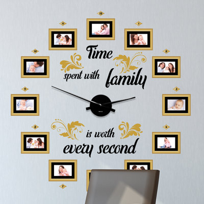 Horloge murale surdimensionnée 52,6 po Rowana