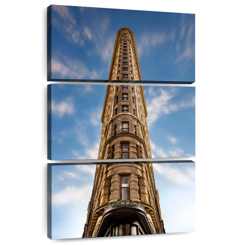 Manhattan's Flatiron Building, 38" H x 24" W