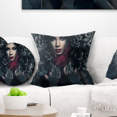 Coussin décoratif en femme