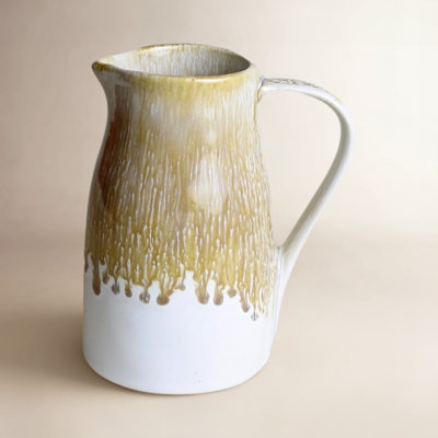 Arturo 12oz. Stoneware Pitcher