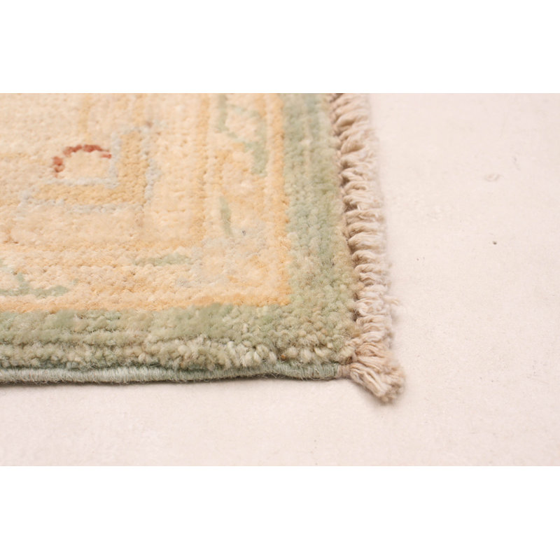 Tapis vert clair 2 pi 9 po x 9 pi 7 po Raeville