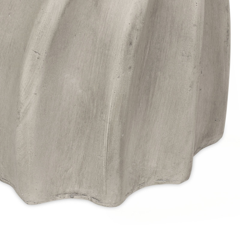 CANIS SIDE TABLE