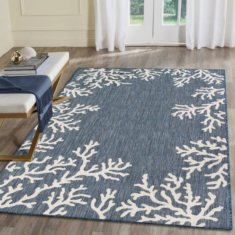 Tapis bleu marine intérieur / extérieur Mance, Rectangle 7 pi 10 po x 9 pi 10 po