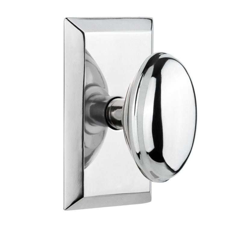 Studio Plate with Homestead Door Knob, Bright Chrome, 2-3/4”