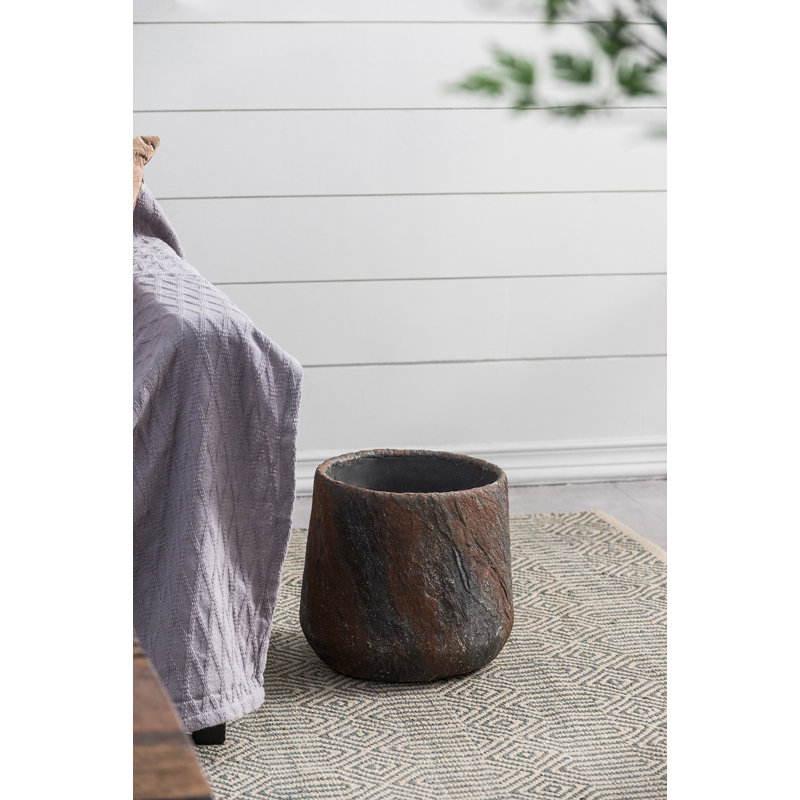 Pot à fleurs en ciment, H 11,8 po x l 12,6 po x P 12,6 po
