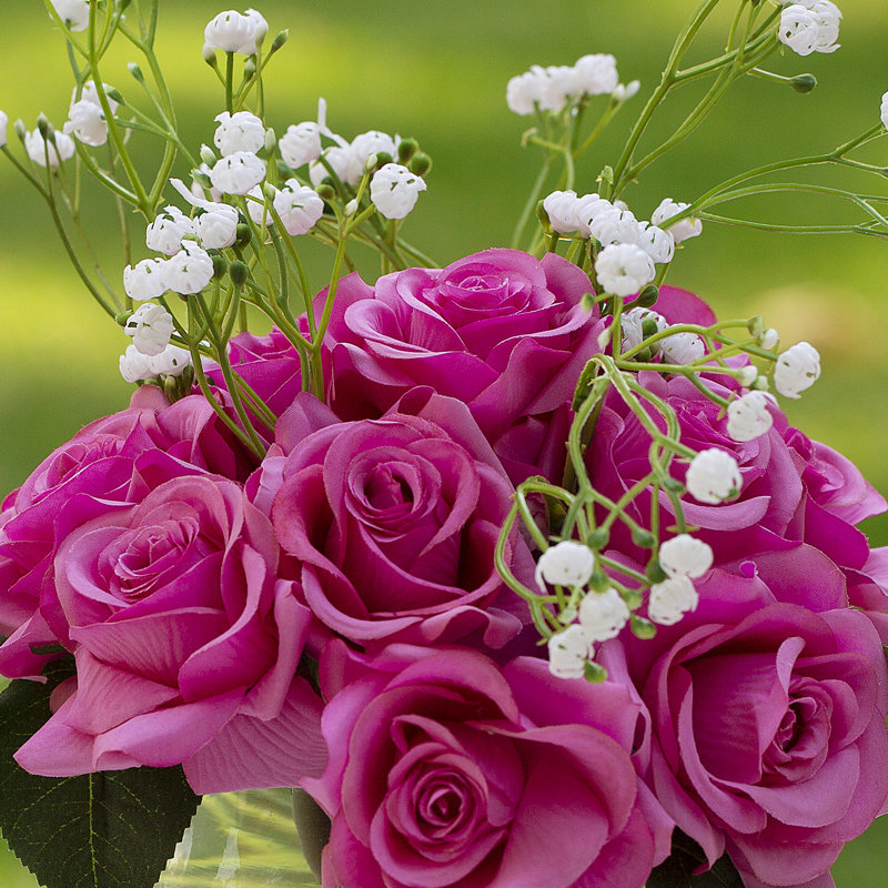Mélange de fleurs dans un vase, Fuchsia