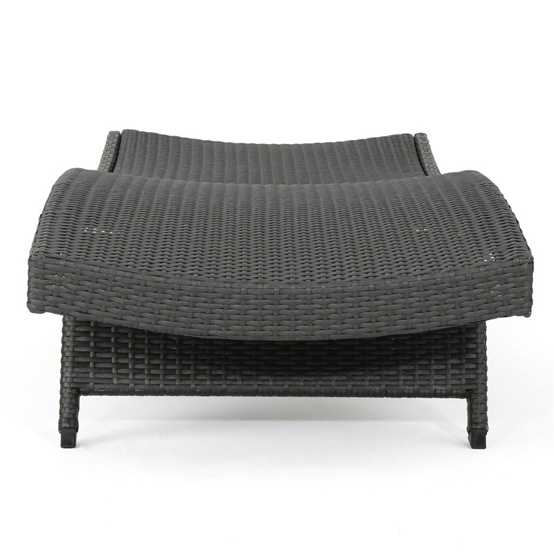 Chaise longue en osier PE, Gris