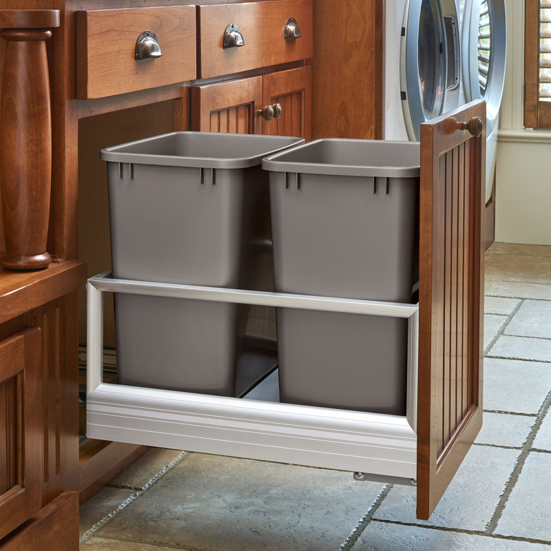Poubelle de remplacement en polymère Rev-A-Shelf, 6.75, Gris