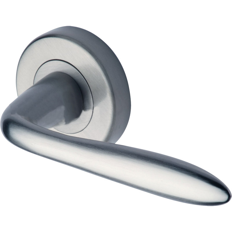 Heritage Brass Heritage Door Handle Lever Latch on Round Rose Sutton Design, Satin Chrome