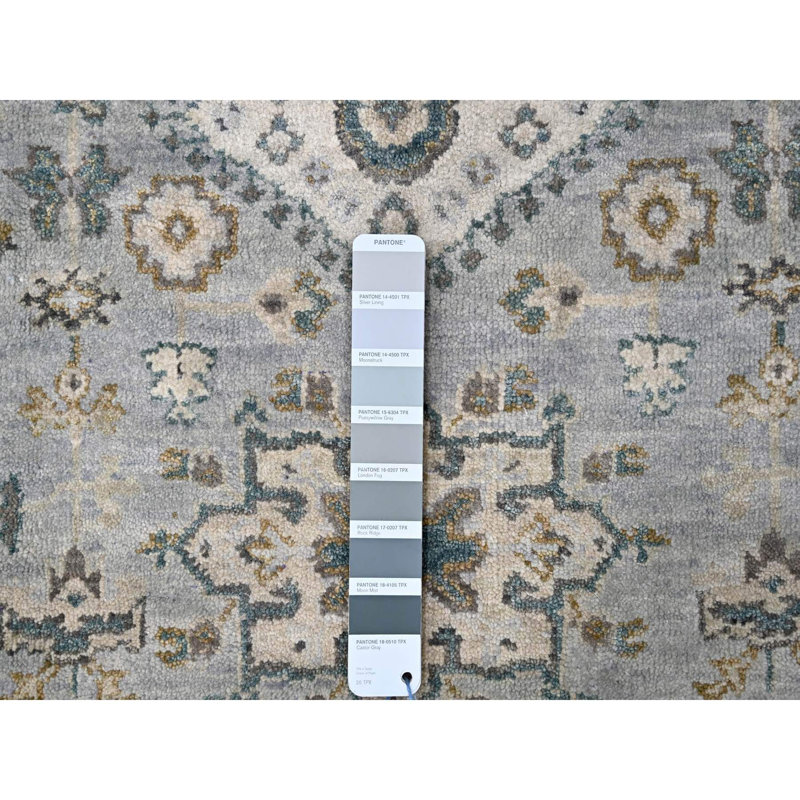 Tapis unique 2 pi 7 po x 27 pi 9 po Vannatter