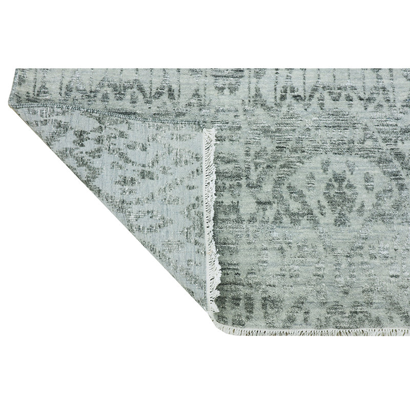 IKVLDC126SIBK Abstract Area Rug in Silver, Rectangle 4' x 6'