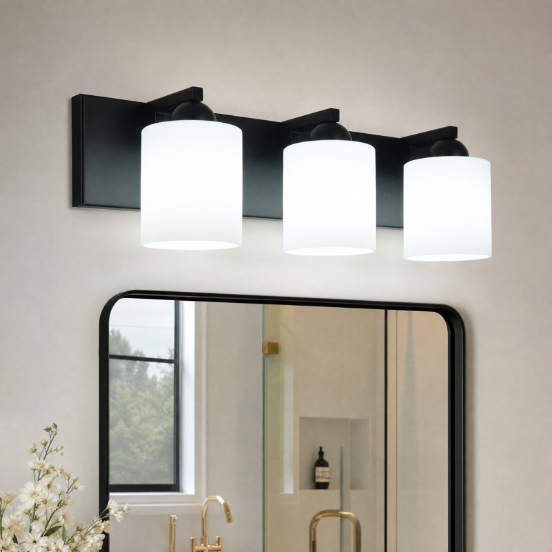 Applique murale de salle de bain à 3 lumières de 61 cm (24 po) avec abat-jour en verre opale, noir mat, Matte Black