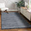 Tapis bleu marine / blanc Blanford-443959755