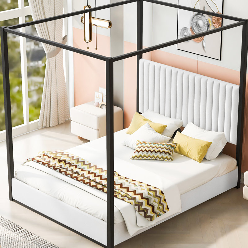 Lit à baldaquin blanc avec tête de lit tapissier et structure en métal, format grand lit en velours de bois, conception à 4 affiches pour un espace romantique, ornementation facile sur la plateforme, mousse confortable