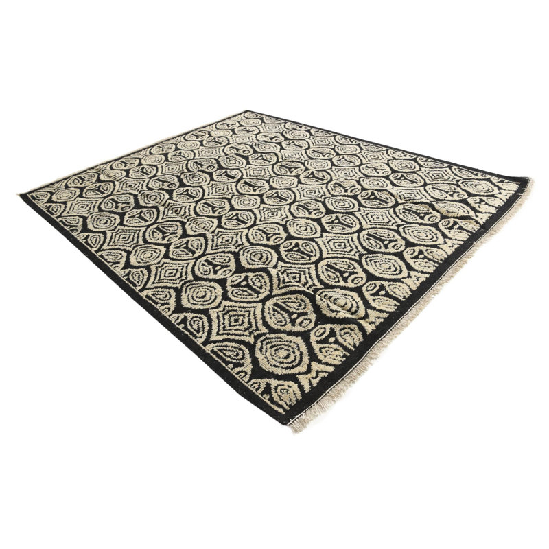 Tapis noir Judy