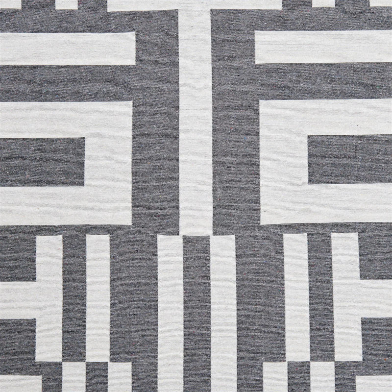 Quade Rug (80 x 150)